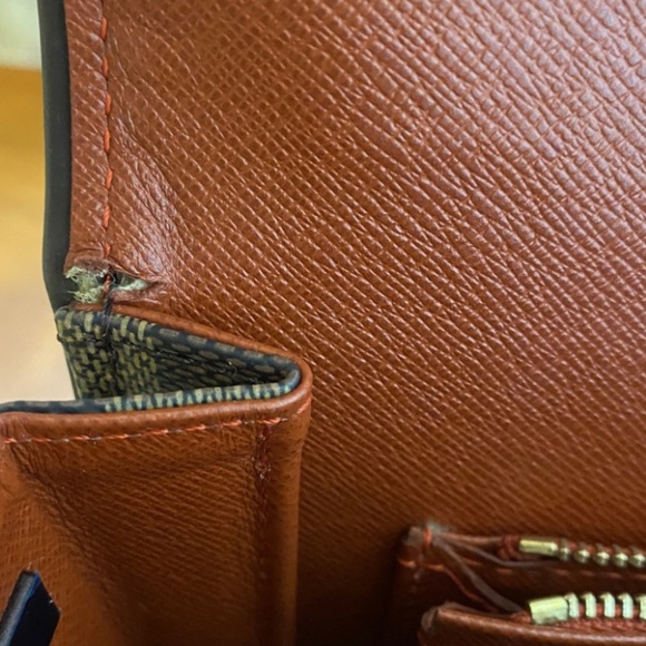 Es. Retail $1400 Authentic Louis Vuitton Damier Ebene Tribeca Carre Bag - Picture 7 of 7